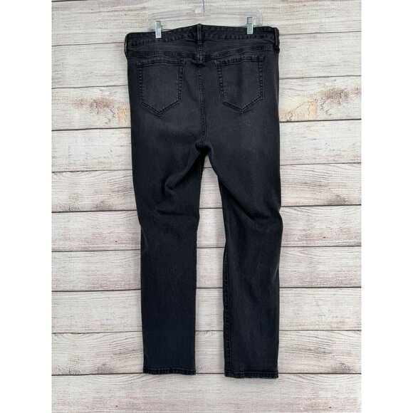Torrid Distressed Stretch Tapered Leg Jeans Women's Size 18T Black Medium Wash - Picture 2 of 12